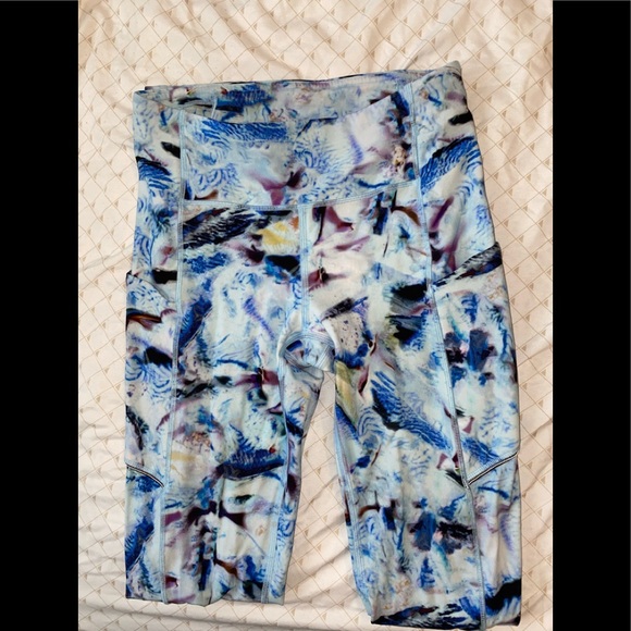 Lululemon speed up tight size 2 RARE color - Picture 3 of 8